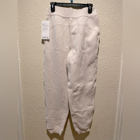 NWT Lululemon Braided Detail HR Joggers Size 6 Cream Color - Picture 12 of 16